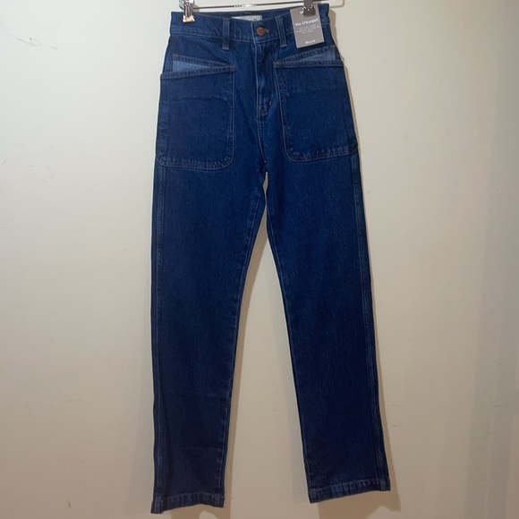 Classic Blue Women's Jeans - Picture 5 of 11
